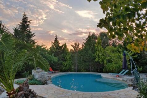 Pool area