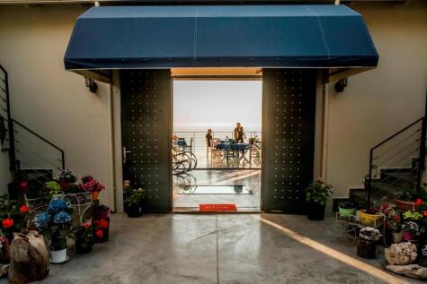 entry area