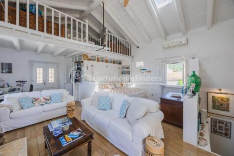 MH Living room