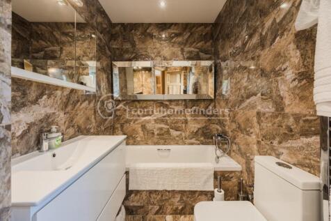 MH bathroom