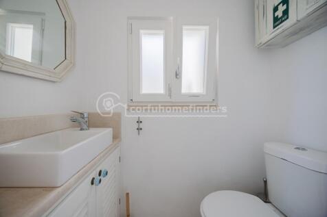 CT Main bedroom ensuite