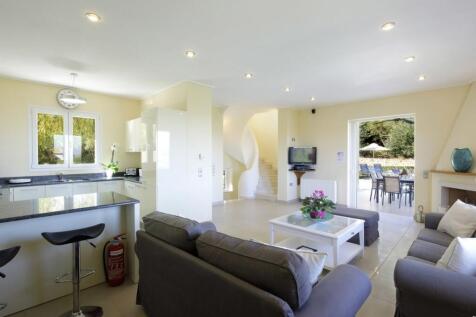 Sitting room/kitchen/staircase