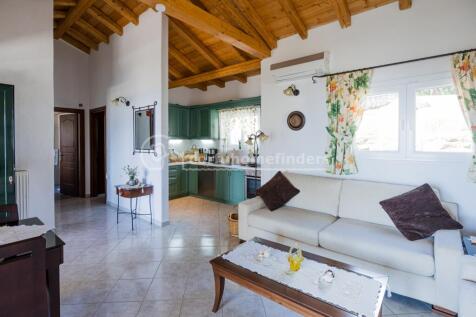 Lounge to kitchen/hall