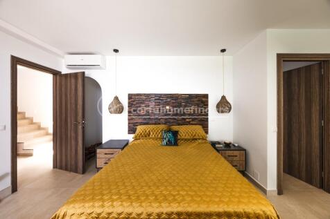 Double bedroom to ensuite