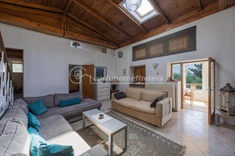 Sitting room to front room