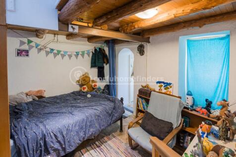 Smaller bedroom to bathroom