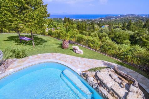 Pool and view