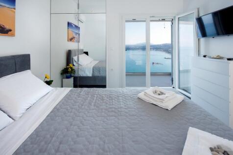 Bedroom sea view