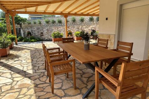 dinning outside 