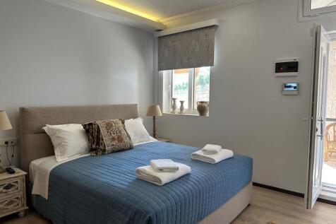 studio bedroom