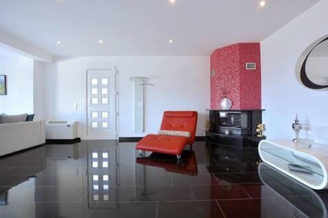 Entrance area B