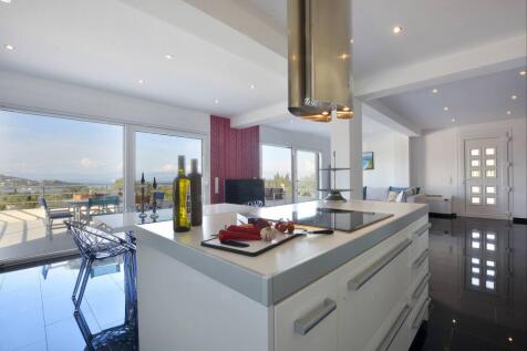 Kitchen to view B