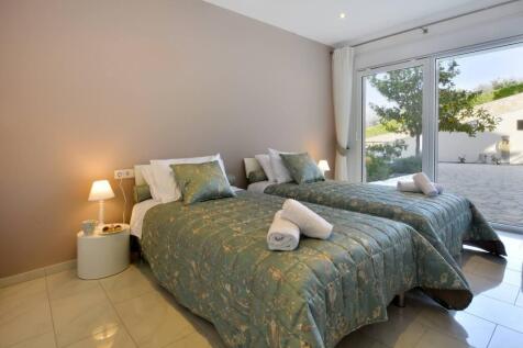 Bedroom 1 B