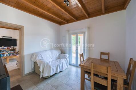 Second sitting room