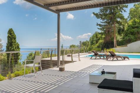 pool deck