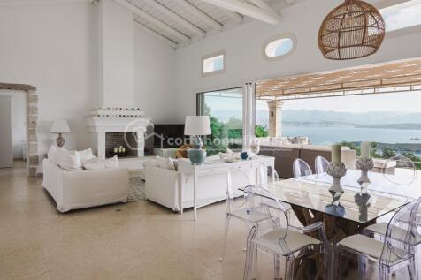 Dining to sitting room