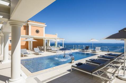 Pool terrace