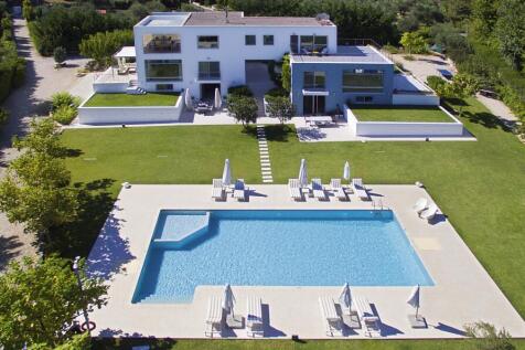 Pool, garden and house