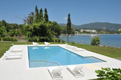Pool and beach
