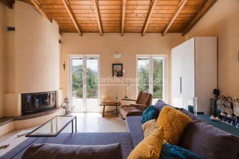 Sitting room to terrace
