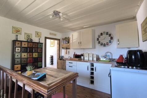 Kitchen to sitting