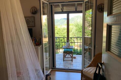Bedroom to view