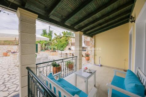 Front covered terrace