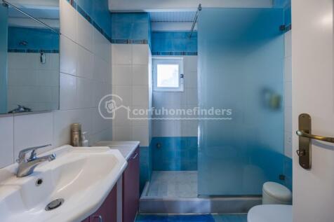 Upstairs shower room