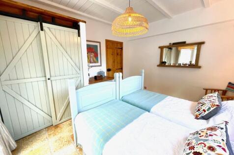 Second bedroom
