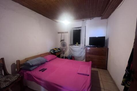 bedroom1