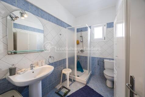 Shower room upstairs