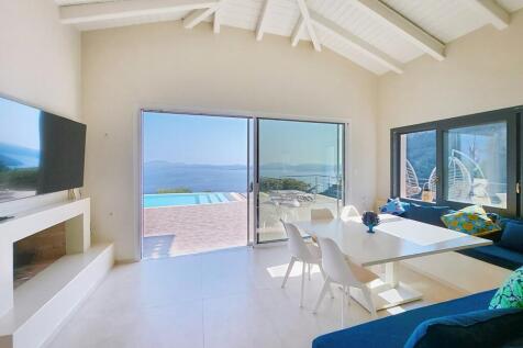 Sitting room to view