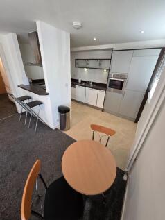 Kitchen/Dining Area