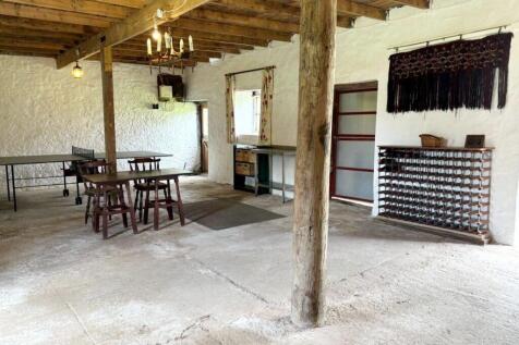 WEST OUTBUILDING