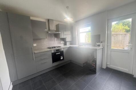 Kitchen 1.jpg