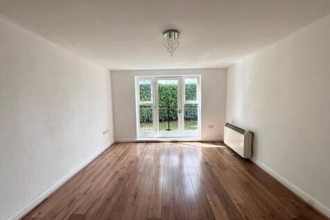 Living Area 2.jpg