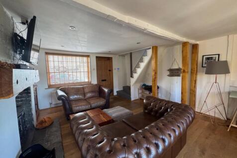 Front Room.jpg