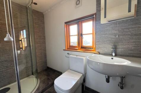 Shower Room.jpg