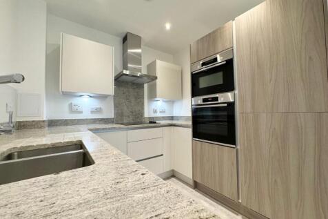 Kitchen (4).jpg