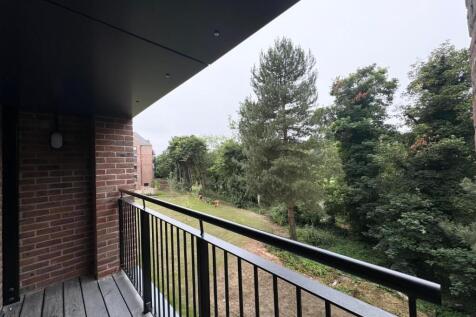 Balcony (2).jpg