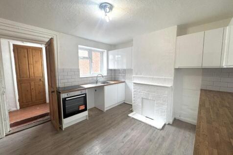 kitchen 1.jpg