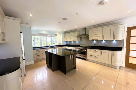 Kitchen2.png