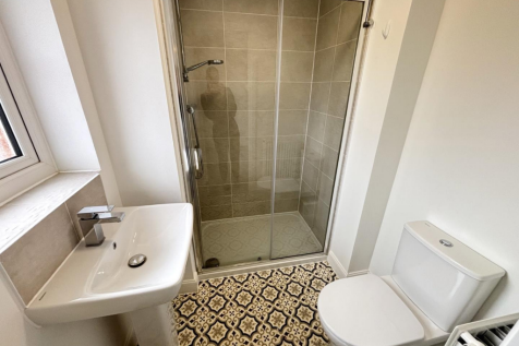 Bedroom 1 En suite.png