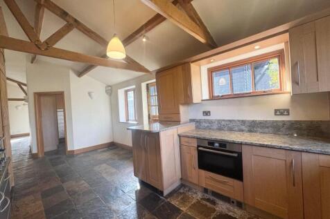 Kitchen 4.jpg