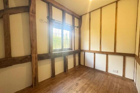 Bedroom 4.jpg