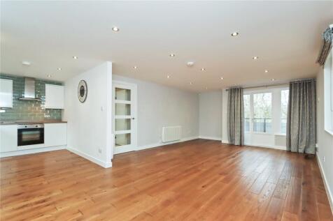 Lounge/Kitchen