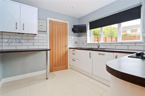 Kitchen Pic 1