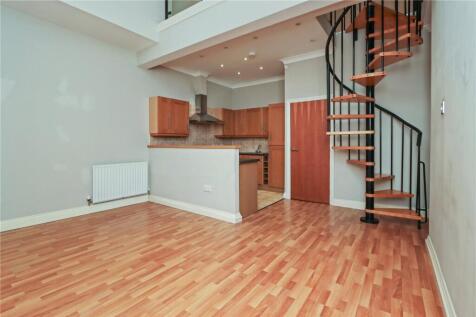 Living Room/Kitchen