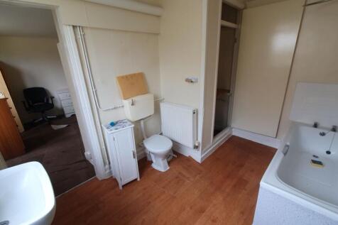 FLAT 1A (REAR)