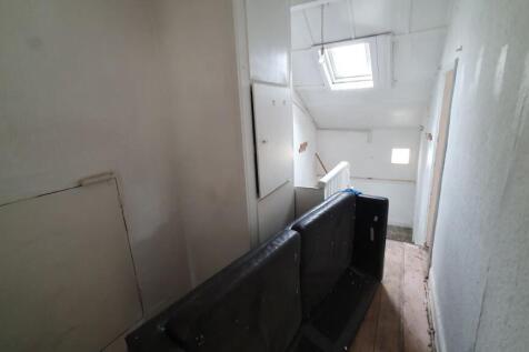 FLAT 3